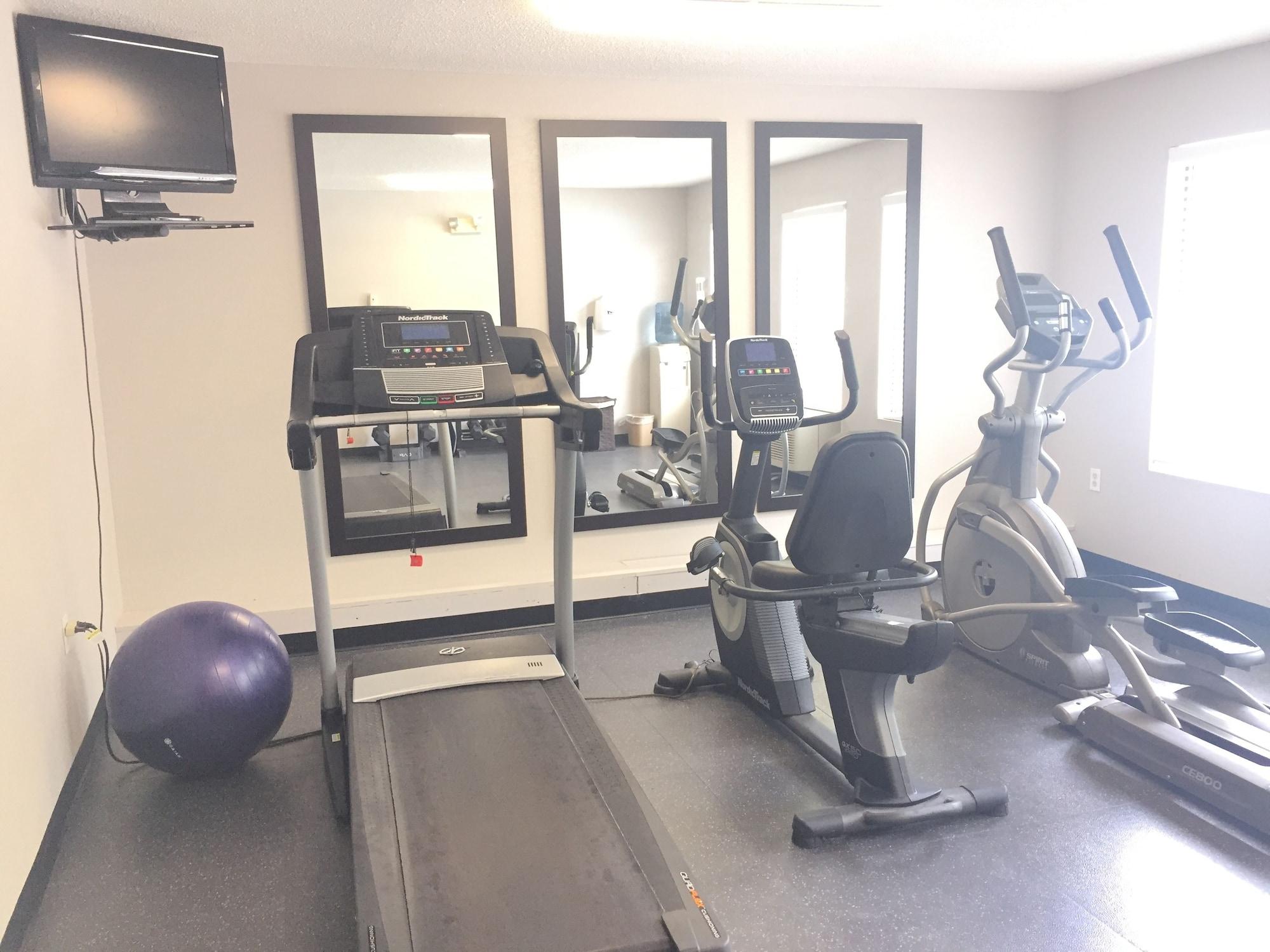 Winterville Country Inn & Suites By Radisson, Greenville, Nc מראה חיצוני תמונה