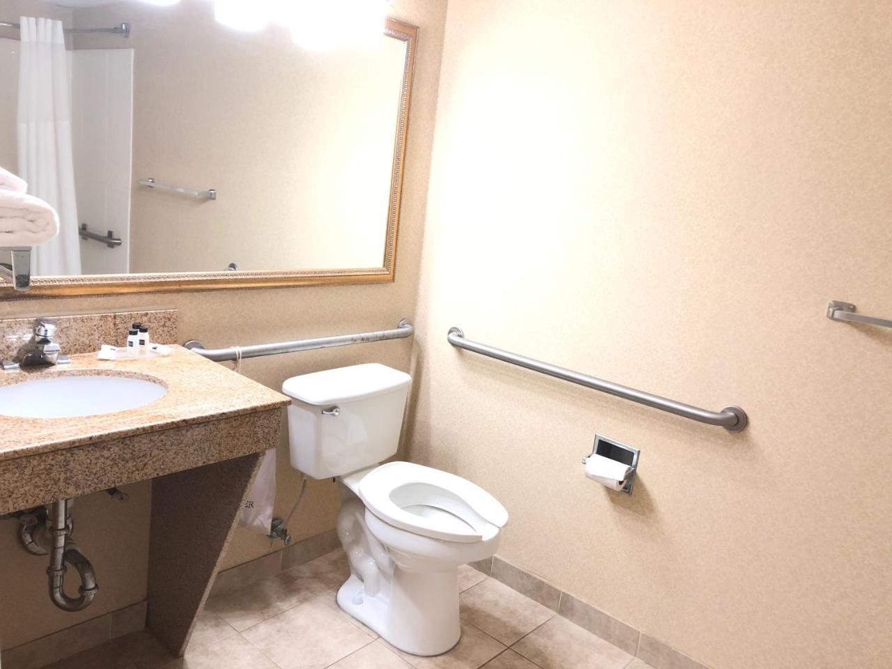 Winterville Country Inn & Suites By Radisson, Greenville, Nc מראה חיצוני תמונה